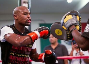 Mayweather Jr. quiere ver sí o sí la pelea “Canelo”-Golovkin