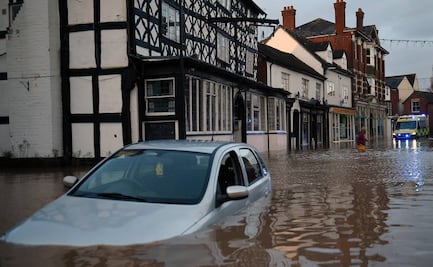 Tormenta "Dennis" azota Gran Bretaña; emiten “aviso rojo” por inundaciones