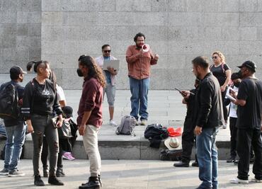 “Exigimos continuidad laboral”: Talleristas y profesores de PILARES se manifiestan