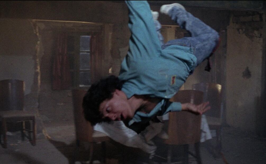 Pedro Fernández en la película de 1989 "Vacaciones de terror".