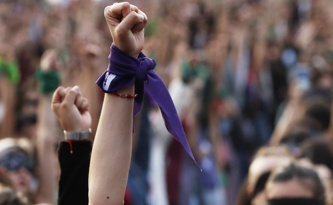 Feminist activists protest at the Zocalo square in Mexico City, Friday, Nov. 29, 2019 - Photo: Marco Ugarte/AP