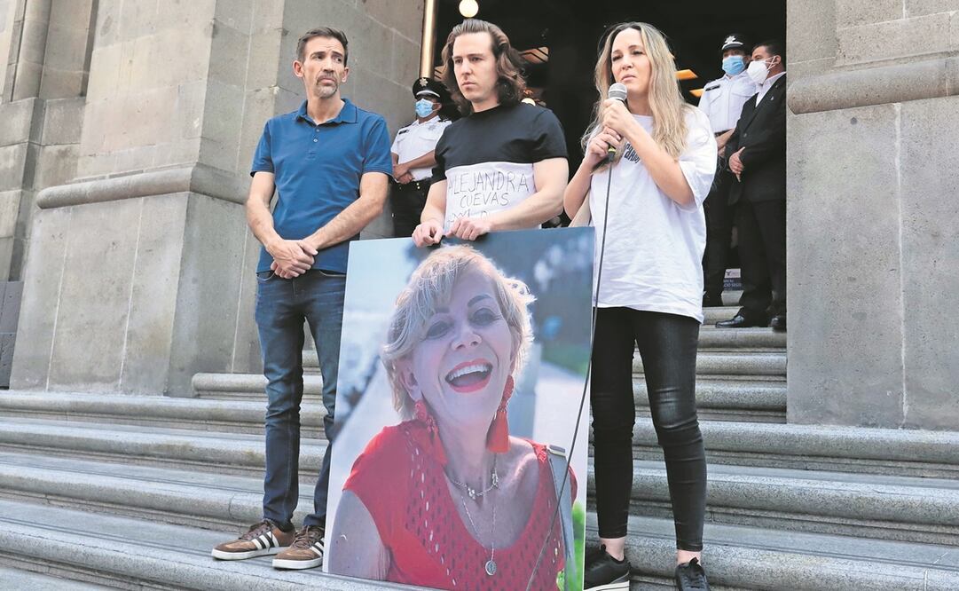 Familiares de Alejandra Cuevas y su mamá Laura Morán, aseguraron que el fiscal general de la República, Alejandro Gertz Manero, utiliza su puesto para obtener ventaja sobre ellas, razón por la que la Corte atrajo los casos. Foto: BERENICE FREGOSO/ EL UNI