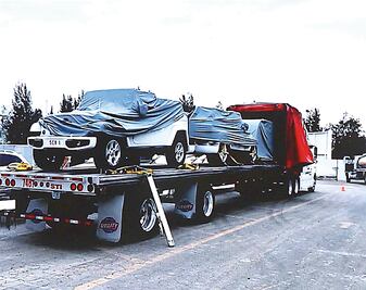 Dos papamóviles, listos para recibir al Pontífice en México