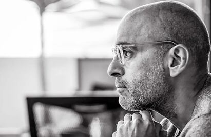 El peruano Gustavo Rodríguez gana Premio Alfaguara de Novela 2023 por "Cien cuyes"