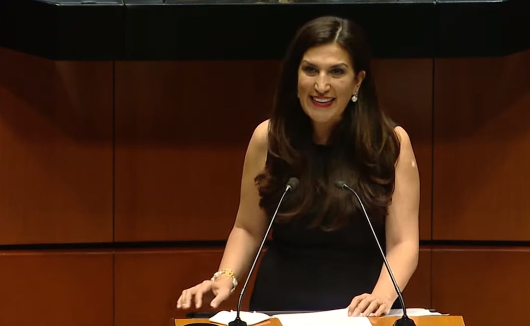Kenia López Rabadán anunció el apoyo de su grupo parlamentario a Loretta Ortiz Ahlf. Foto: Captura de pantalla