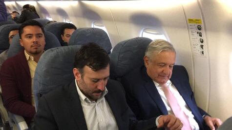 AMLO viaja a SLP para gira de trabajo por hospitales rurales del IMSS