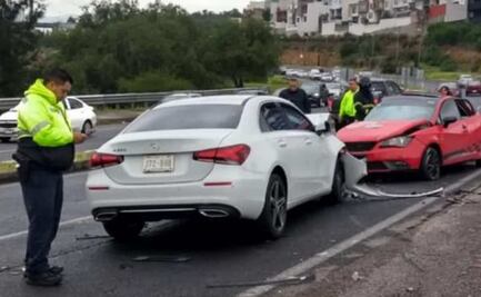 Choque entre dos autos deja un muerto y dos heridos en Lomas Verdes