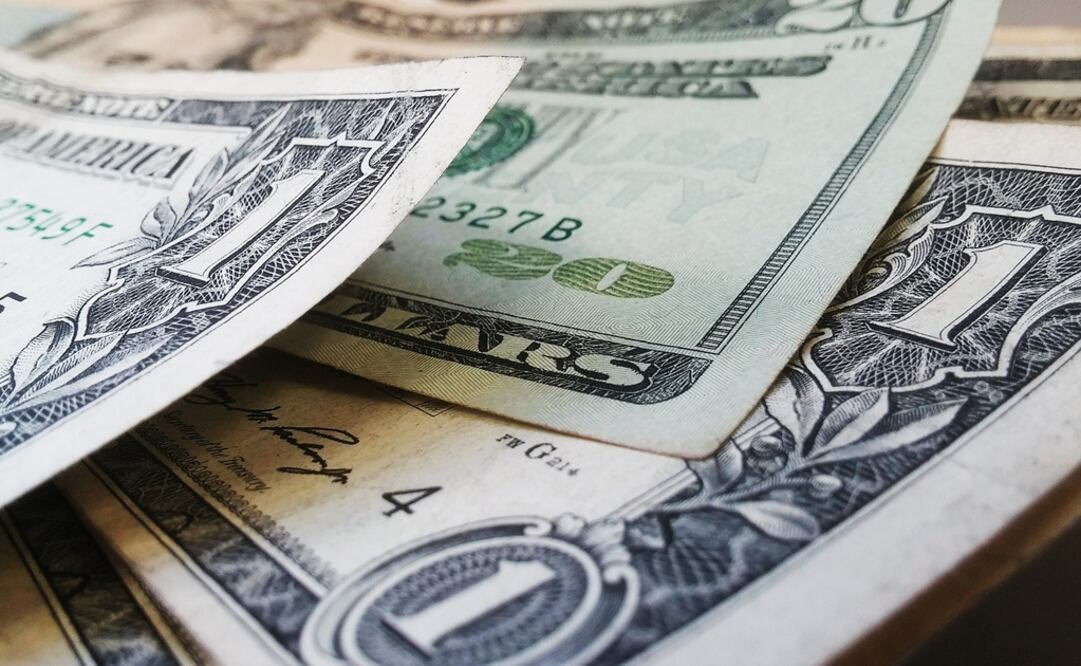 Dólar estadounidense se cotiza este martes en un promedio de 19.95 pesos a la venta (Foto: Pixabay)