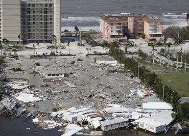 Huracán "Ian" recupera fuerza en su camino a Carolina del Sur tras haber azotado Florida