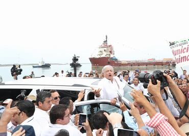 En mi gestión habrá democracia sindical, dice López Obrador