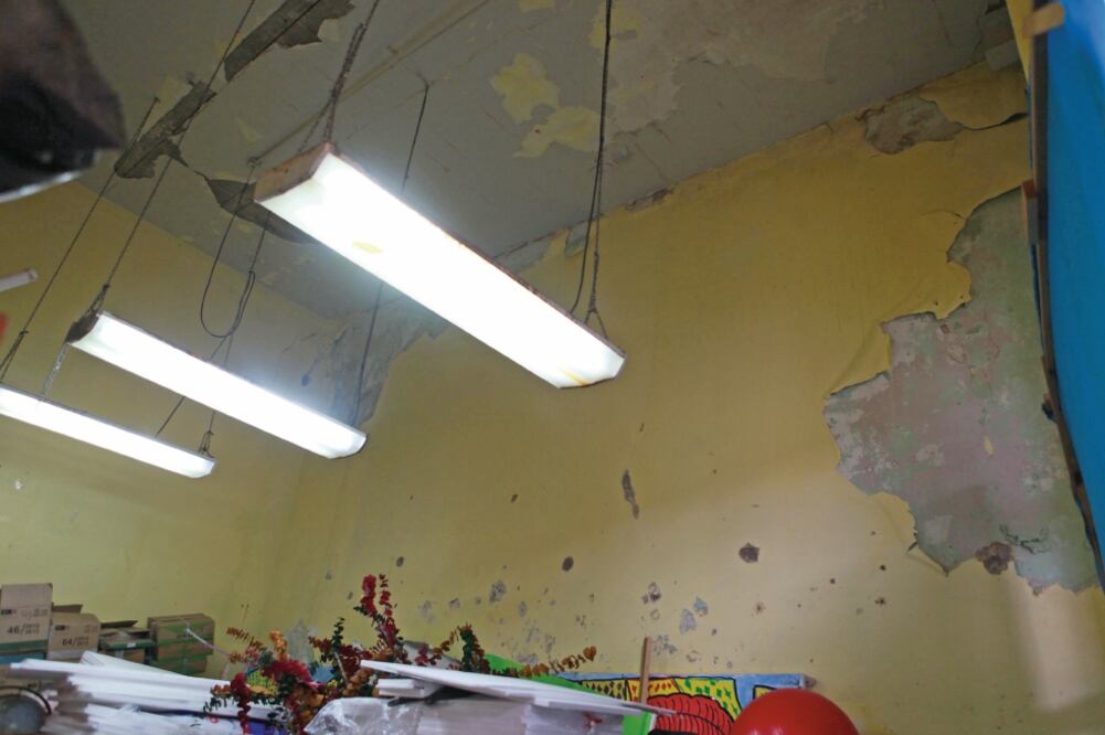 Los planteles beneficiados con el programa de la SEP, Escuelas al CIEN, son intervenidos en su infraestructura (ARCHIVO EL UNIVERSAL)