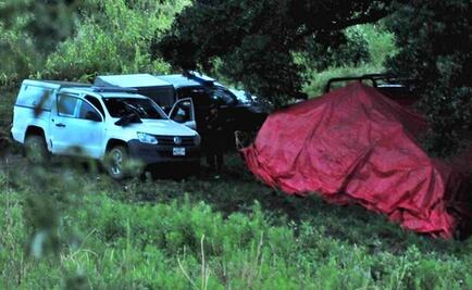 Corpses found in mass graves in Acapulco