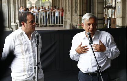 Pide AMLO que no haya imposición en regreso de Elba Esther