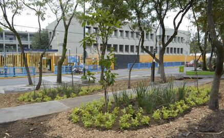 Desalojan Prepa 8 de la UNAM por amenaza de bomba; concluyen revisión de las instalaciones