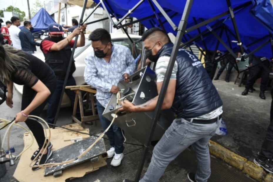 Cierran 5 chelerías por alterar el orden público en seis colonias de Naucalpan 