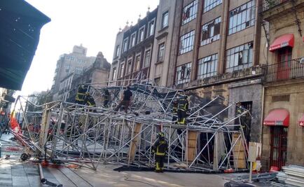 Desplome de andamio en pleno Centro Histórico deja 5 lesionados