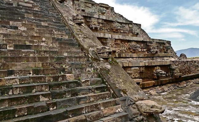 Evaden Templo de Quetzalcóatl y presumen museos