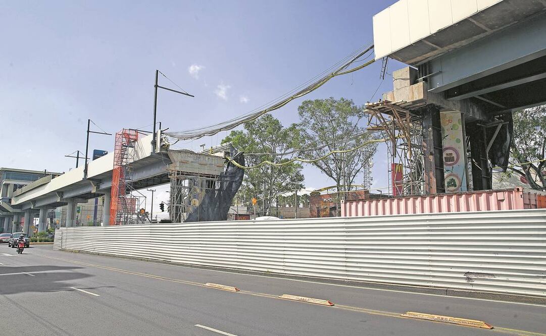 En la zona del colapso de la Línea 12 del Metro ya fueron colocadas tres trabes metálicas y en dos semanas se realizará el colado.Foto: Especial 