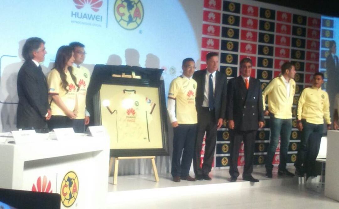 América y Huawei firman alianza por 3 años