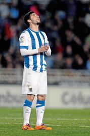 Vela paga 2 mdp por ausencia