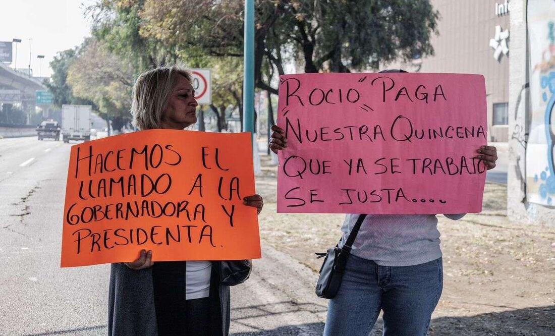 Trabajadoras despedida en Tlalnepantla protestan en Periférico Norte (23/01/2025). Foto: Yaretzy Osnaya / EL UNIVERSAL