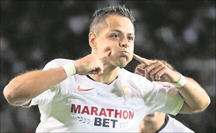 'Chicharito', entre los peores fichajes del Sevilla en la temporada