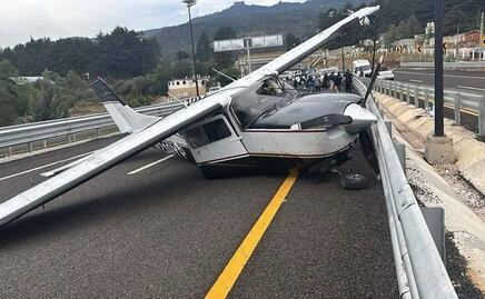 Avioneta aterriza de emergencia en autopista de Hidalgo; Sheinbaum inaugurará tramo de esa carretera este fin de semana