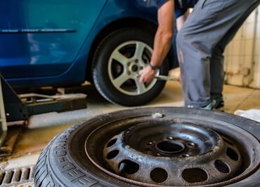 Cómo saber que tu auto necesita llantas nuevas