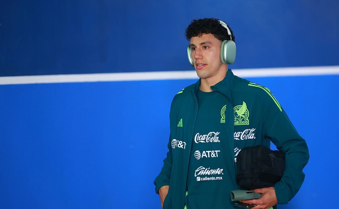 Jorge Sánchez con la Selección Mexicana, previo al duelo contra Valencia - Foto: Imago7