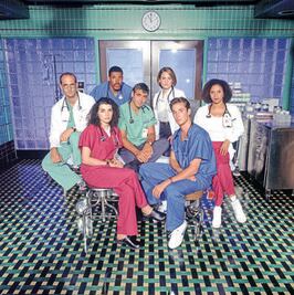 Clooney vuelve al quirófano en tv