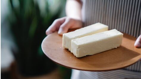 ¿Por qué el yogur natural es mejor que otras variedades?; esto dice estudio