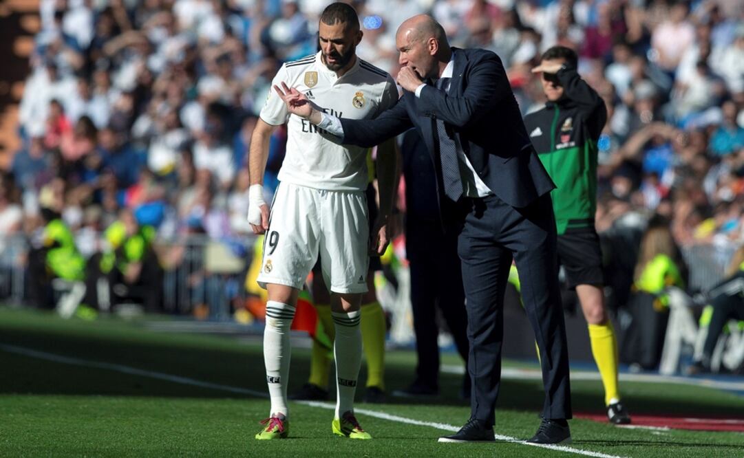 Benzema y Zidane. Foto: EFE