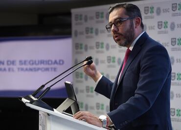 Viajarán policías armados en 36 rutas de transporte público para disminuir asaltos