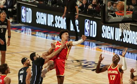 Trae Young brilla con más de 40 puntos en el regreso de la NBA a México