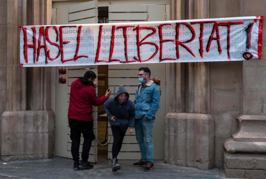 Detienen a rapero español que desató polémica sobre libertad de expresión en España