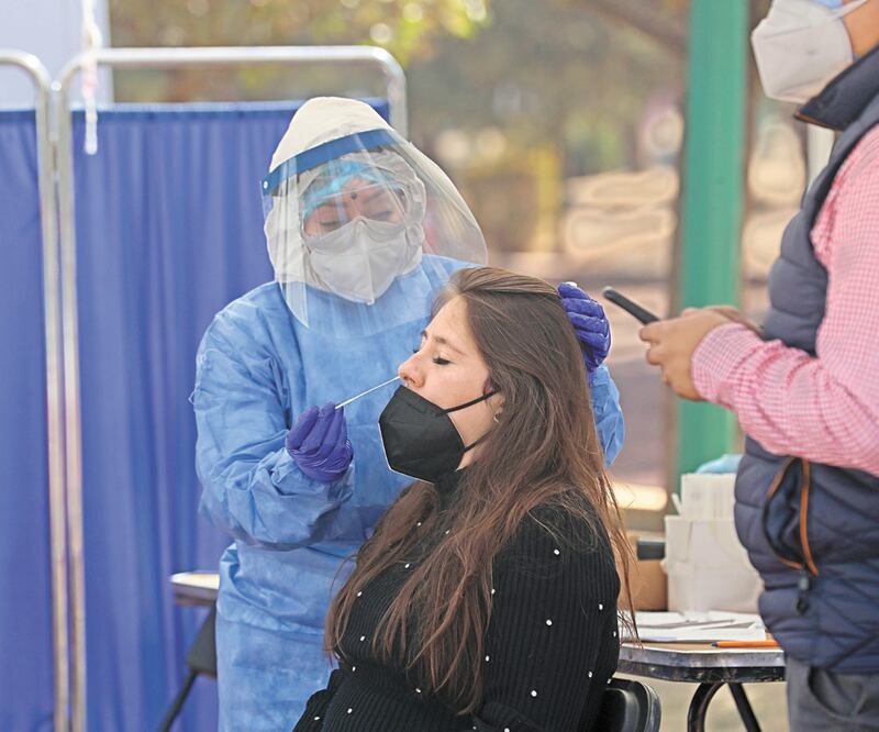 Algunos se realizan la prueba, como requisito en sus trabajos. Foto: JORGE ALVARADO. EL UNIVERSAL