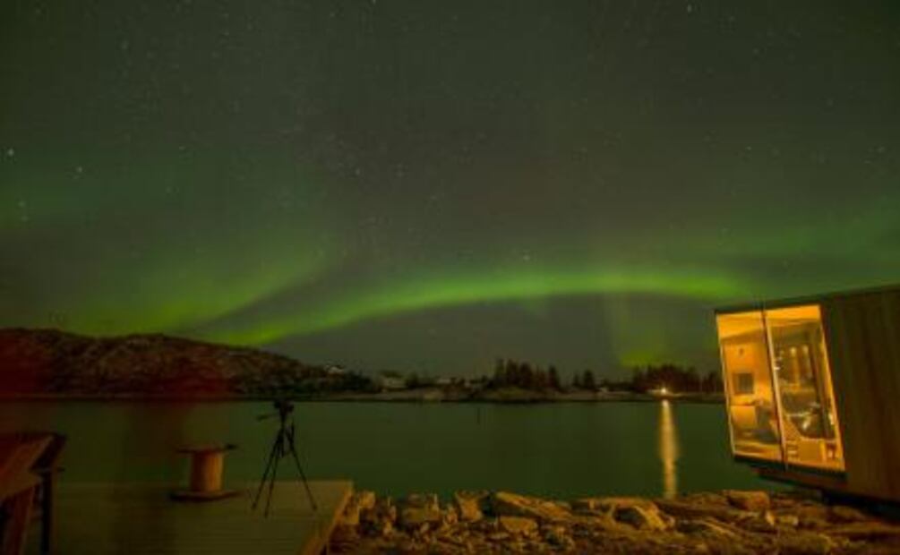 7 hoteles transparentes para admirar auroras boreales