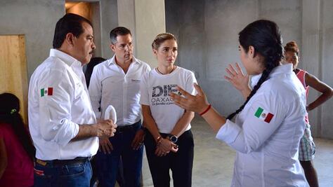 Tras sismo, instalan comedores comunitarios en Oaxaca