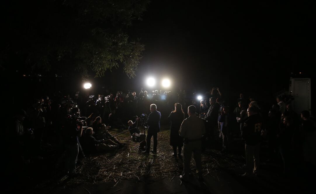 El Sheriff del Condado de Napa, John Robertson, habla en una conferencia de prensa luego de que un tirador activo se convirtiera en rehén en el Veterans Home of California (Foto: AFP)