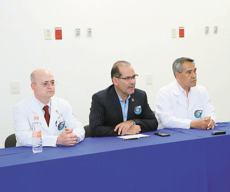 El gobernador Martín Orozco Sandoval dijo que el sistema de Salud estatal está habilitado para atender a quienes presenten algún síntoma del Covid-19. Foto: Especial