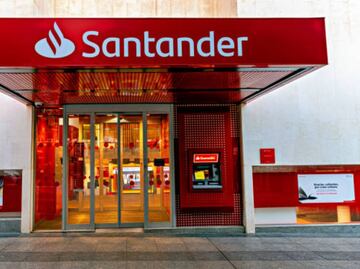 "Bienvenido el capital mexicano y la competencia con Banamex", dice Santander tras decisión de Citi