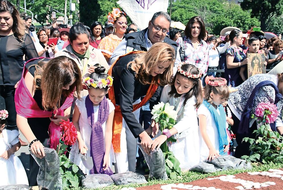 En el Parque de la Bombilla se llevó a cabo la inauguración de la 160 edición del evento que también tiene como sedes los museos de El Carmen, la Casa-Estudio Diego Rivera y Frida Kahlo y la Casa del Risco. (DELEGACIÓN ÁLVARO OBREGÓN)