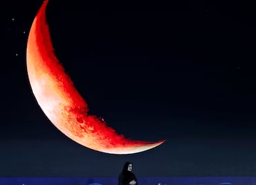 Sonda emiratí "Esperanza" llega a la órbita de Marte