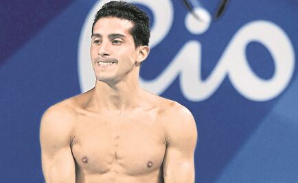 Rommel lidera equipo de clavados