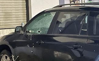 Matan a balazos a tres hombres en hechos distintos en Culiacán; balacera deja vehículos dañados 