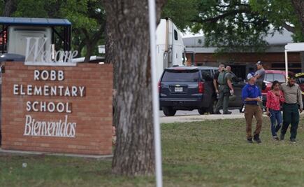 Comandante llegó sin radio policial al lugar del tiroteo de primaria de Texas, dice NYT