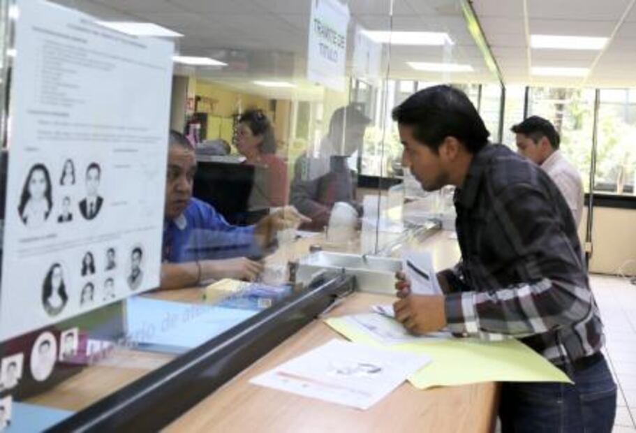 Expide IPN certificados y cartas de pasantes digitales