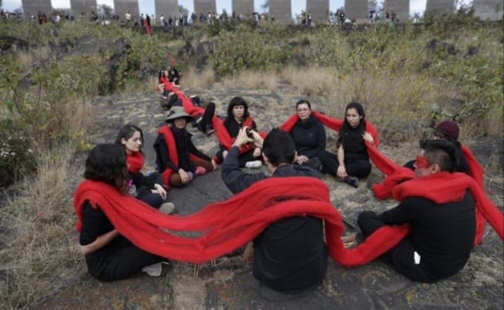 El arte de Cecilia Vicuña conecta con el Espacio Escultórico