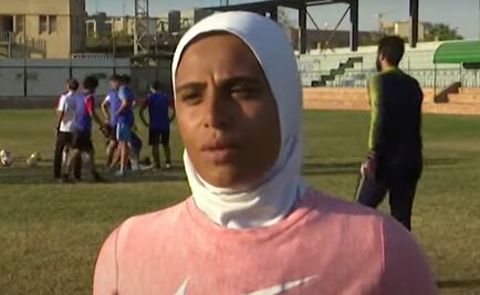 La primera mujer egipcia en dirigir un equipo de hombres