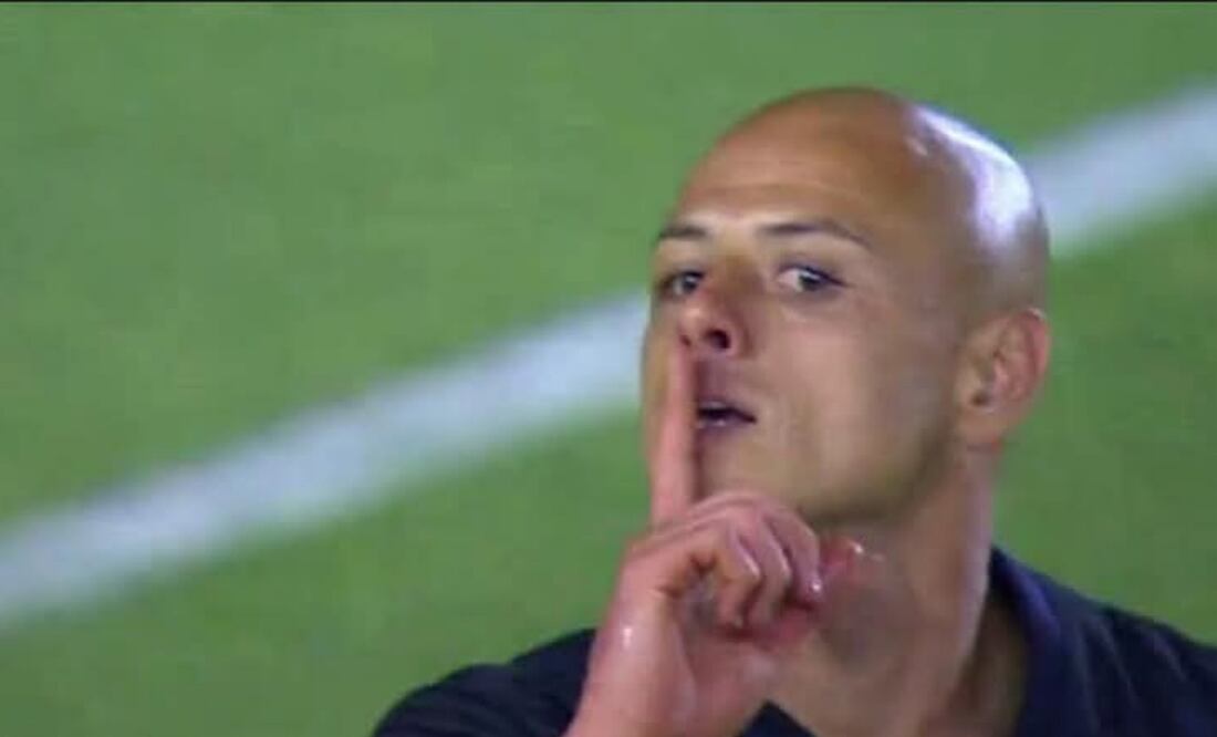 FOTO: ESPECIAL - Chicharito Hernández y su polémico festejo; mandó a callar a la afición del Atlético de San Luis